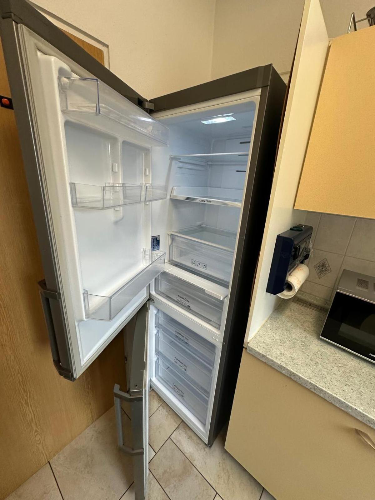 City Center - 4 Room Apartment With Kitchen And 2 Bathrooms Norimberk Exteriér fotografie
